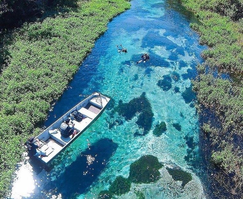 Flutuao Rio Sucuri