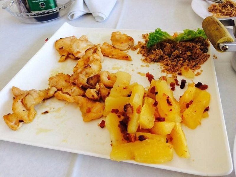 Prato de Carne De Jacar Com Bacon