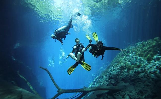 Lagoa Misteriosa Acqua Viagens Mergulho Cilindro