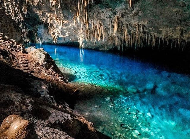 Gruta Lago Azul