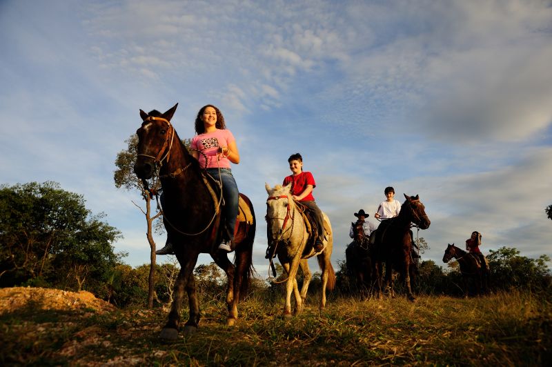 Passeio A Cavalo   Horseback Riding At Esta?ncia Mimosa   Beto Nascimento3